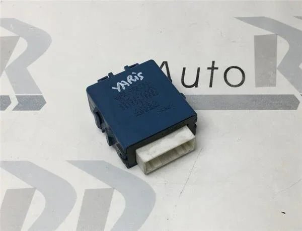 Modulo Cierre Toyota Yaris I