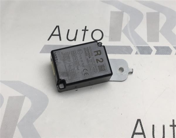 Modulo Toyota Rav4 XA40 8974142261 - 8974142261