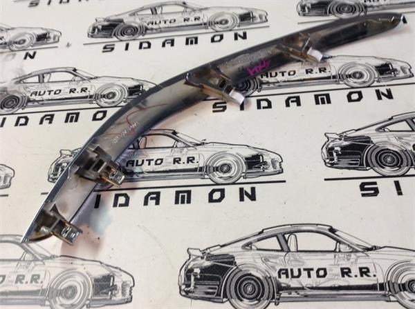 Moldura aluminio derecha suzuki sx4 - 7385280j1