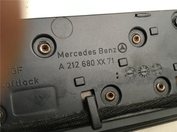 Moldura con aireadores Mercedes a212680x