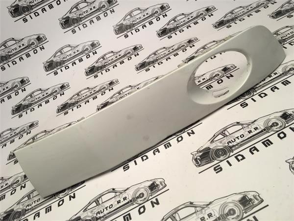 Moldura dcha paragolpes delantero vw t5 - 7e5807490a