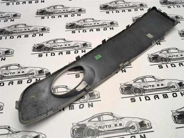 Moldura dcha paragolpes delantero vw t5 - 7e5807490a