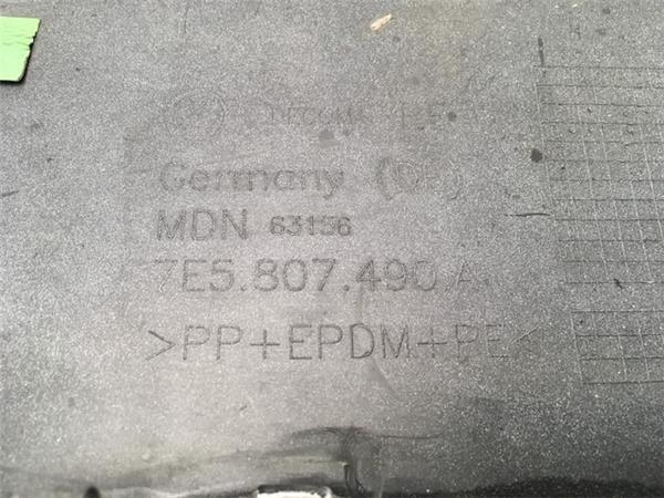 Moldura dcha paragolpes delantero vw t5 - 7e5807490a