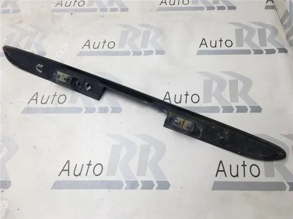 Moldura porton Mercedes ML W163