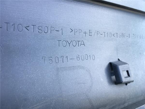 Moldura puerta del dcha Land Cruiser J9 - 7507160010