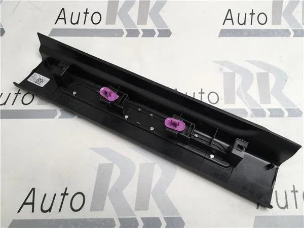 Moldura puerta delantera Jaguar XE X760