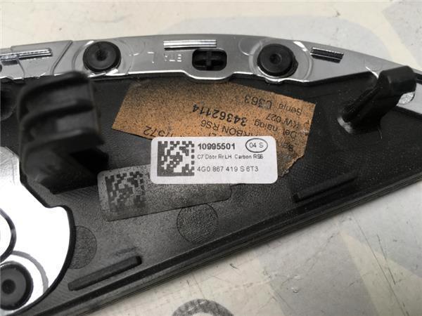 Moldura puerta trasera izq Audi RS6 4G