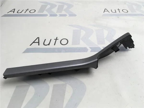 Moldura Seat Leon IV KL 5fb858451b
