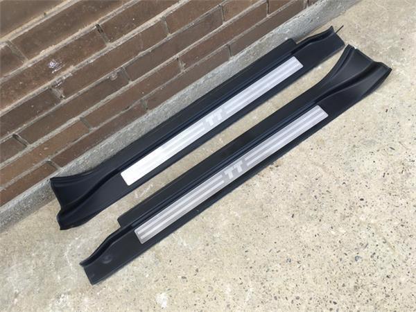 Molduras bajo puerta audi tt 8n - 