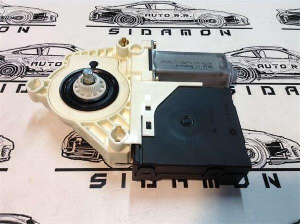 Motor elevalunas dcho volkswagen golf 5 - 1k4837402f