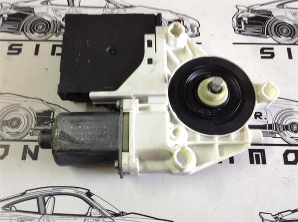 Motor elevalunas del dcho audi a3 8p - 8p0959802e