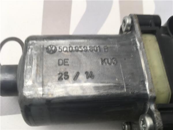 Motor elevalunas dela izq Seat Leon 3 5F - 0130822717