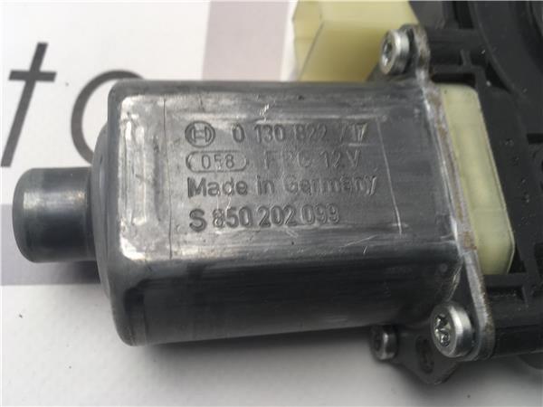 Motor elevalunas dela izq Seat Leon 3 5F - 0130822717
