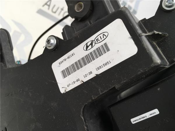Motor izquierdo corredera Kia Carnival I - 834704d101