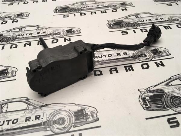 Motor limpiafaros izquierdo patrol y61 - 