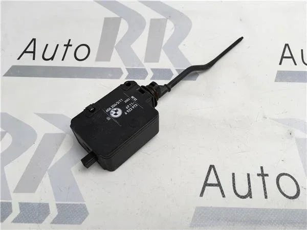 Motor tapa combustible BMW 67116923973