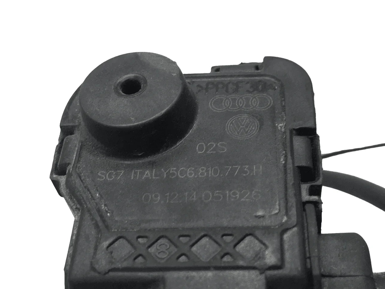 Motor tapa combustible VW