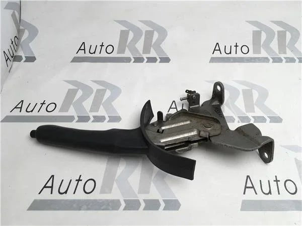Palanca freno de mano Nissan Terrano II