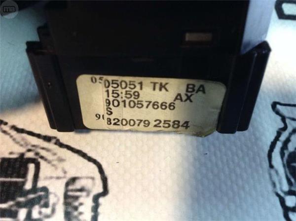 Palancas luces dacia sandero - 8200792584s