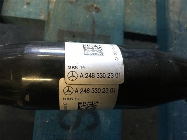 Palier delantero izq mercedes w176 w117 - a2463302301