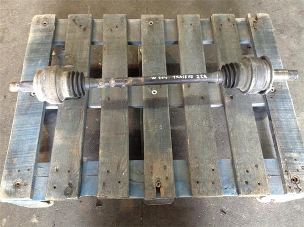 Palier trasero izquierdo mercedes c w204 - 