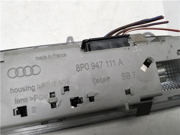 Panel luz interior trasera Audi 8p094711