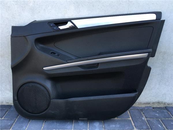 Panel puerta del dcho Mercedes ML W164 - AutoRR 