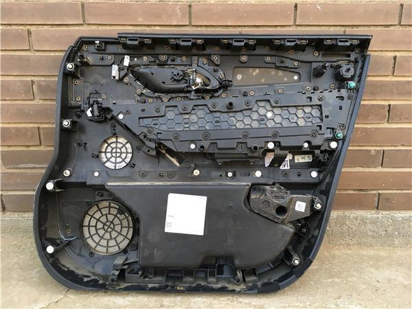 Panel puerta Range Rover Velar L560 Beig