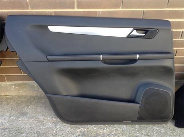 Panel puerta tras izq mercedes r w251 - 