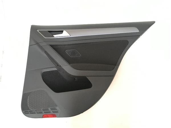Panel puerta trasero dcho VW Golf VII - 5g4868074