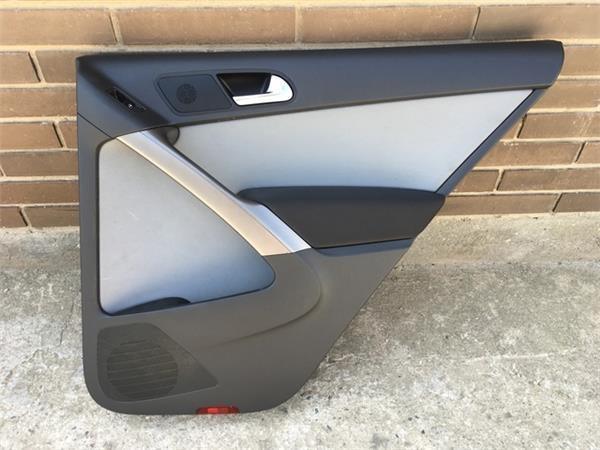 Panel puerta trasero dcho vw tiguan - 