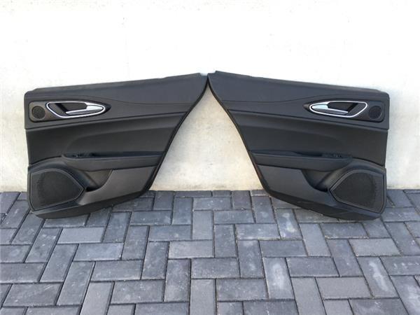 Paneles puerta Alfa Romeo Giulia