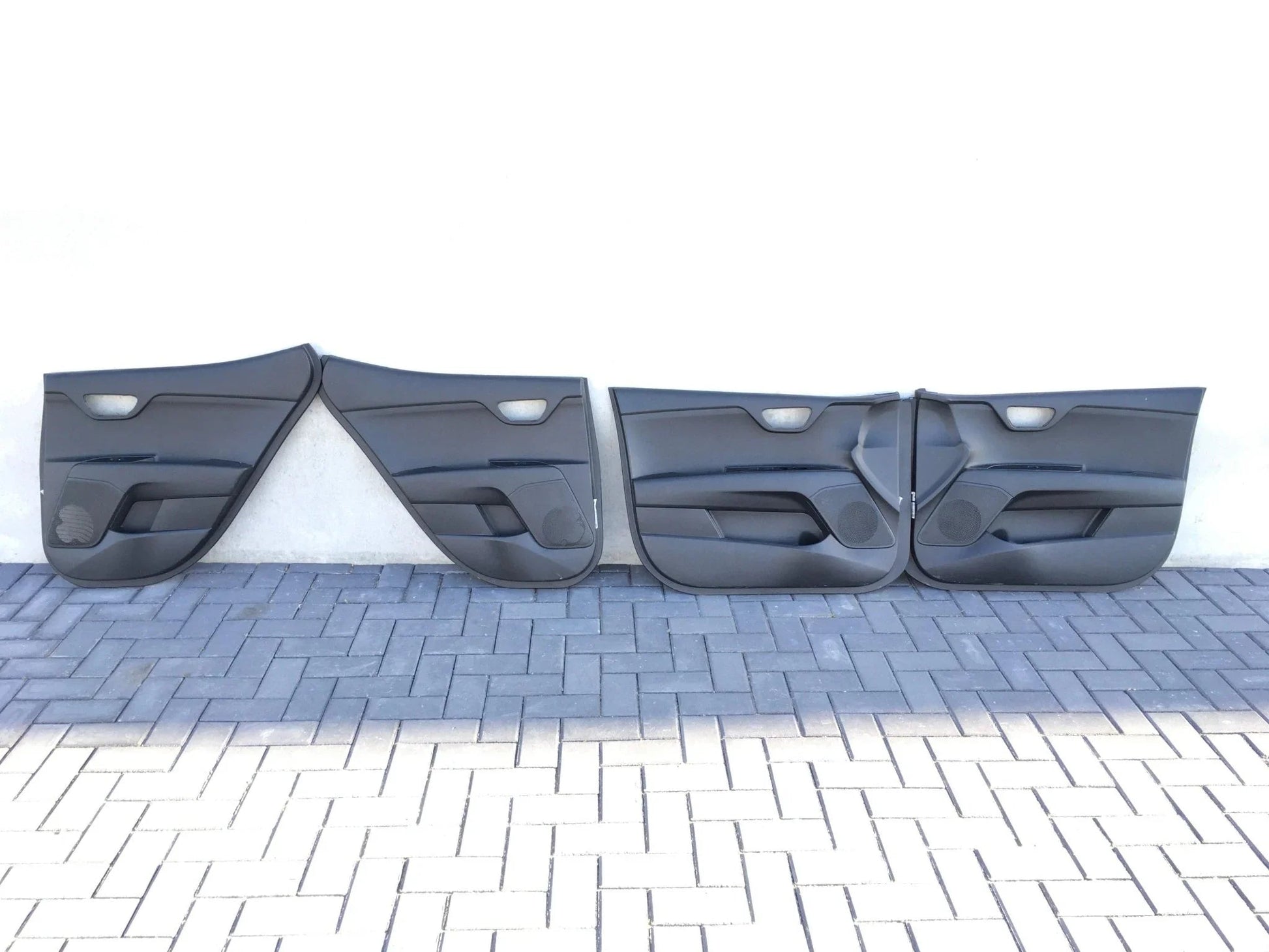 Paneles puerta Kia Stonic