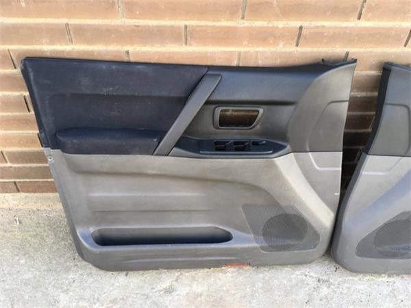 Paneles puerta mitsubishi montero did - 