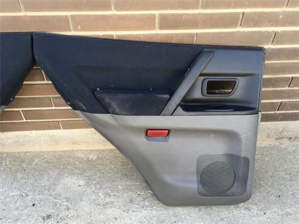 Paneles puerta mitsubishi montero did - 