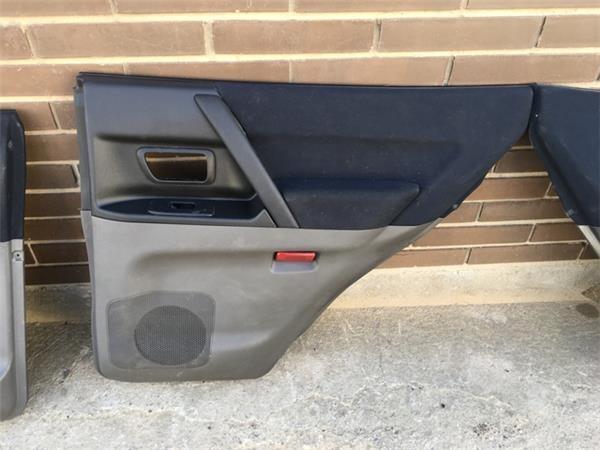 Paneles puerta mitsubishi montero did - 