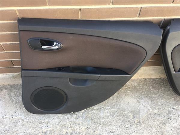 Paneles puerta seat leon 2 - 