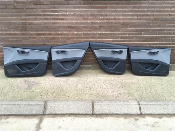 Paneles puerta Seat Leon III 5F