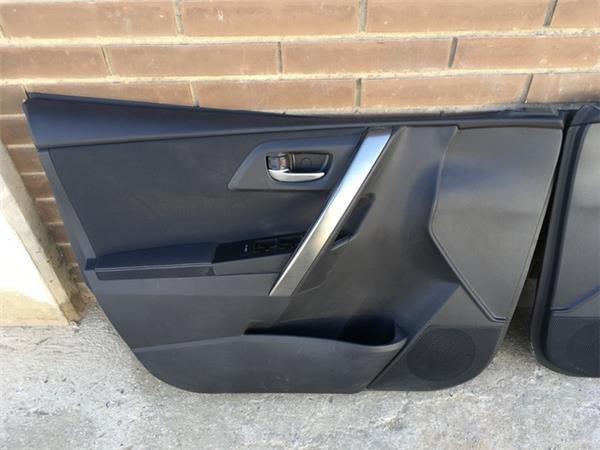 Paneles puerta toyota auris e180 - 