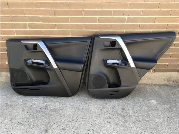 Paneles puerta Toyota Rav4 XA40 - 