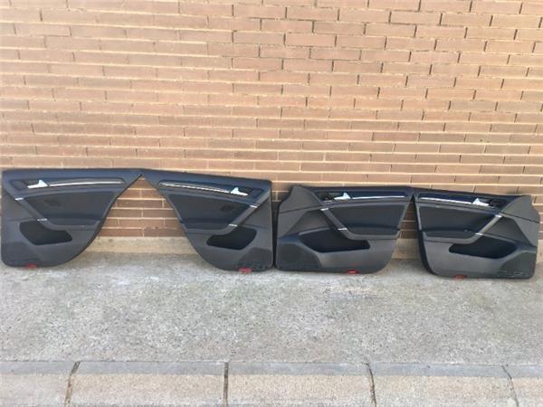 Paneles puerta VW Golf VII