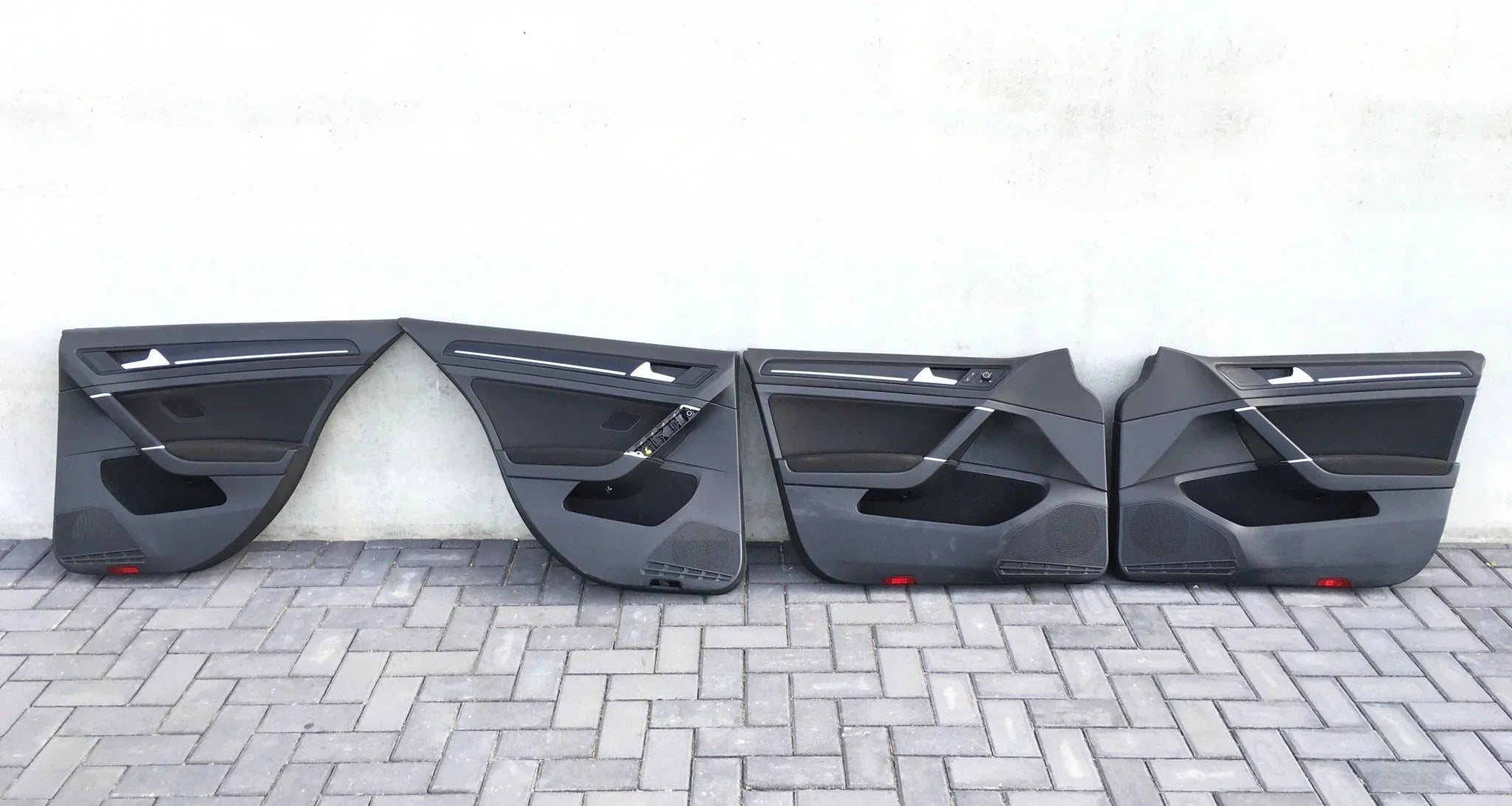 Paneles puerta VW Golf VII
