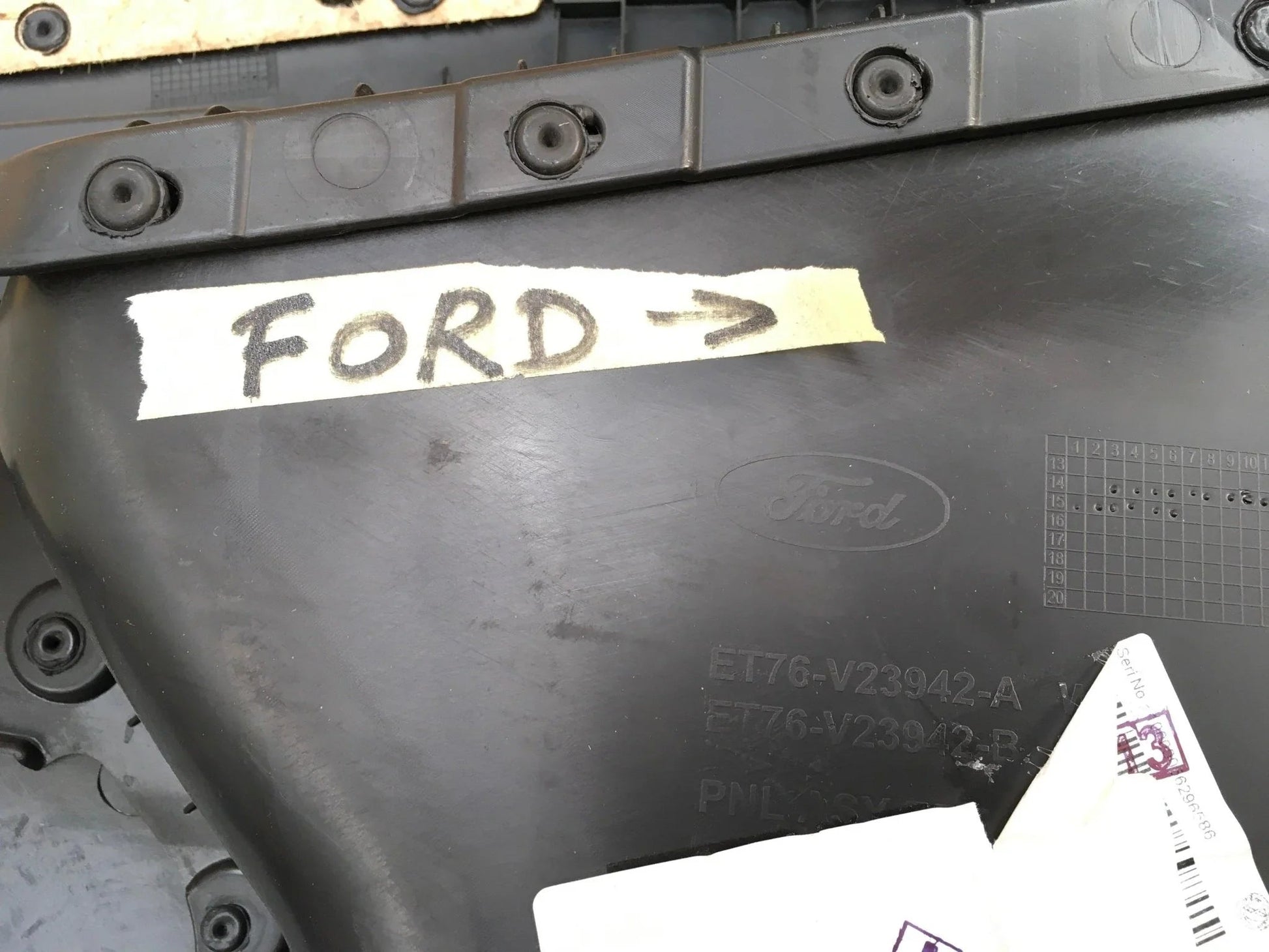Paneles puertas Ford Transit Courier