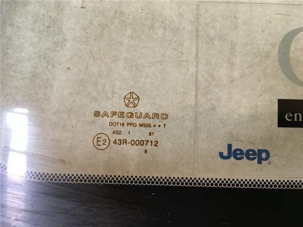 Parabrisas trasero Jeep Cherokee KJ