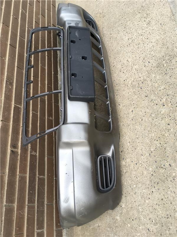 Paragolpes delantero Jeep G Cherokee WJ - 