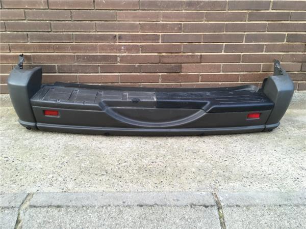 Paragolpes trasero Jeep Cherokee KJ