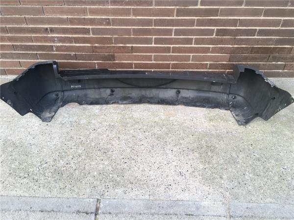 Paragolpes trasero Jeep Cherokee KJ