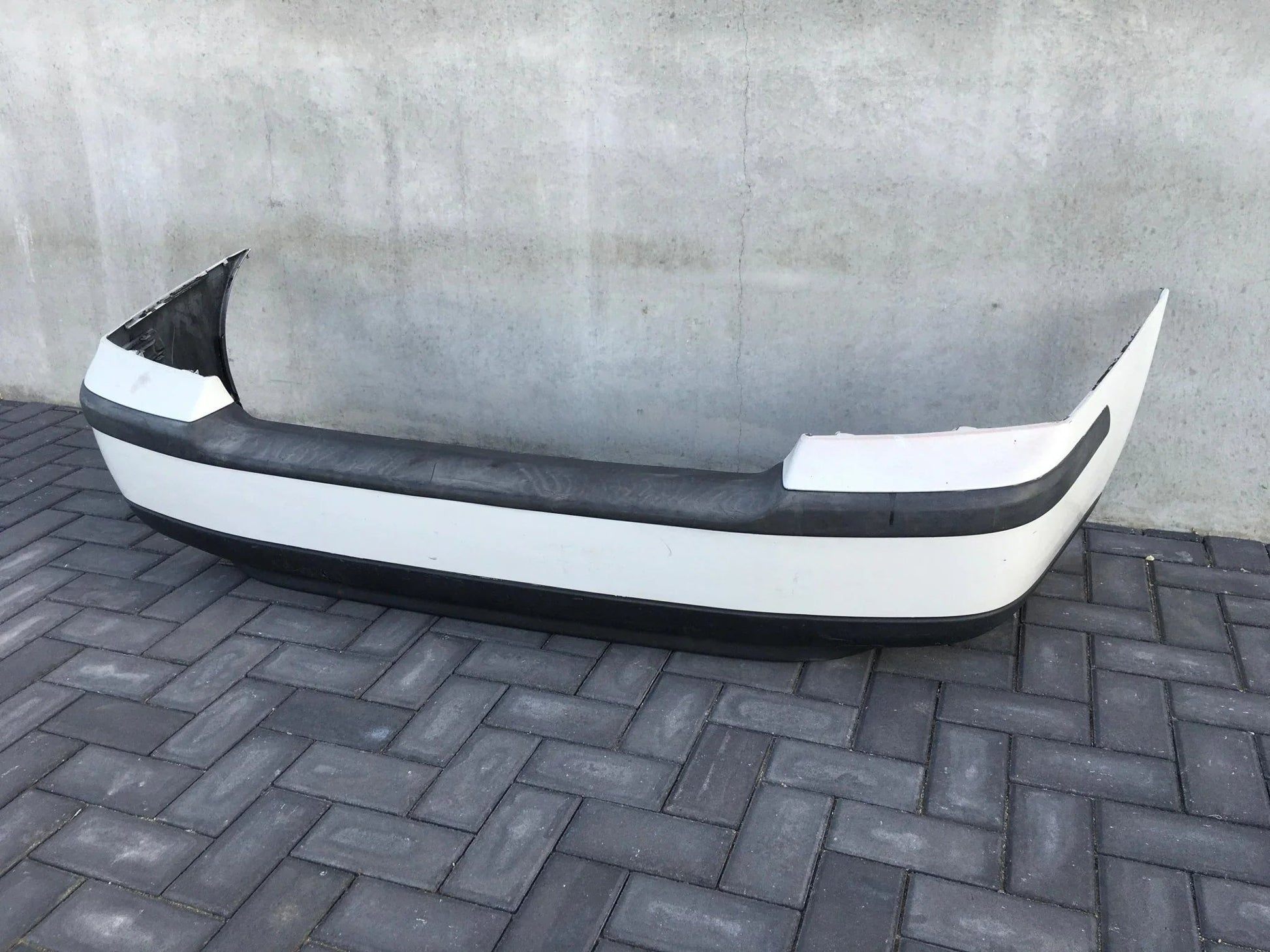Paragolpes trasero Volvo S60 9484004
