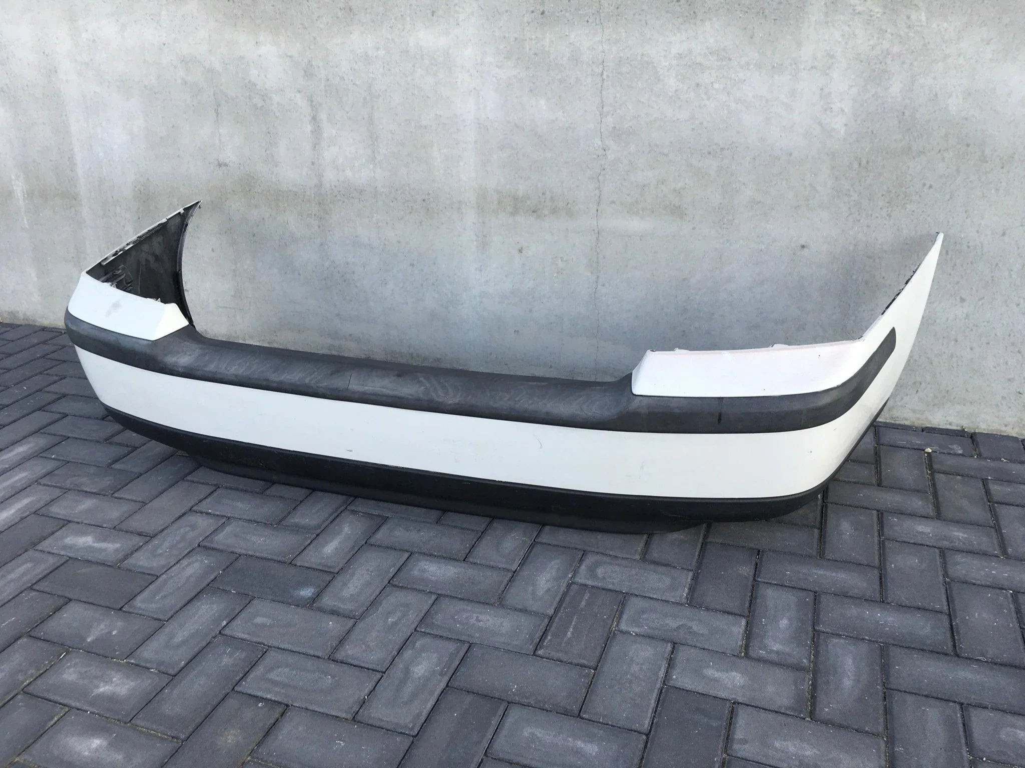 Paragolpes trasero Volvo S60 9484004