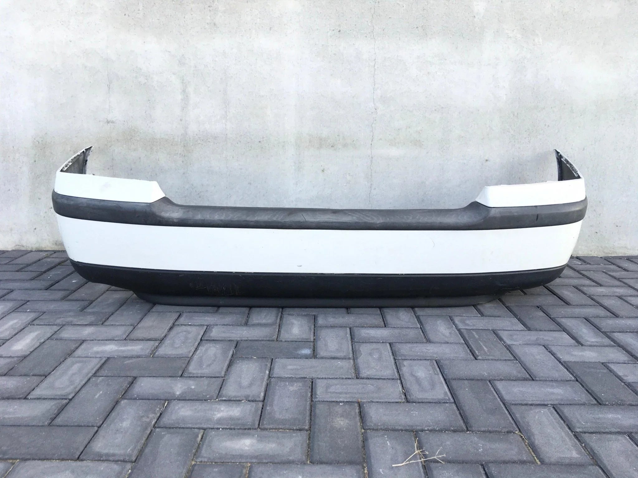 Paragolpes trasero Volvo S60 9484004